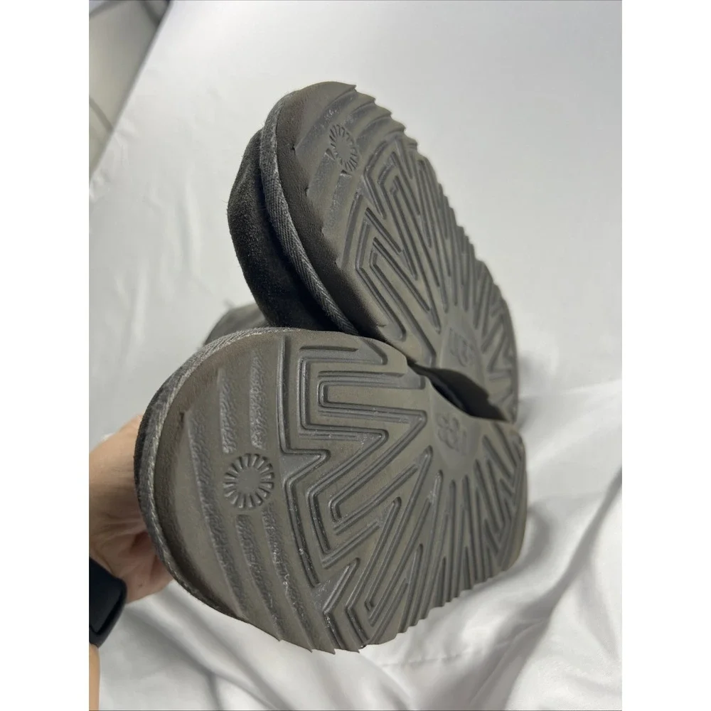 UGG Kids Bailey Bow Gray Suede Boots Youth Size US 3 / EU 35